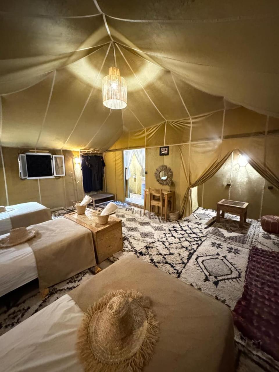 Desert Camp Camel & Sandboarding Merzouga Ngoại thất bức ảnh