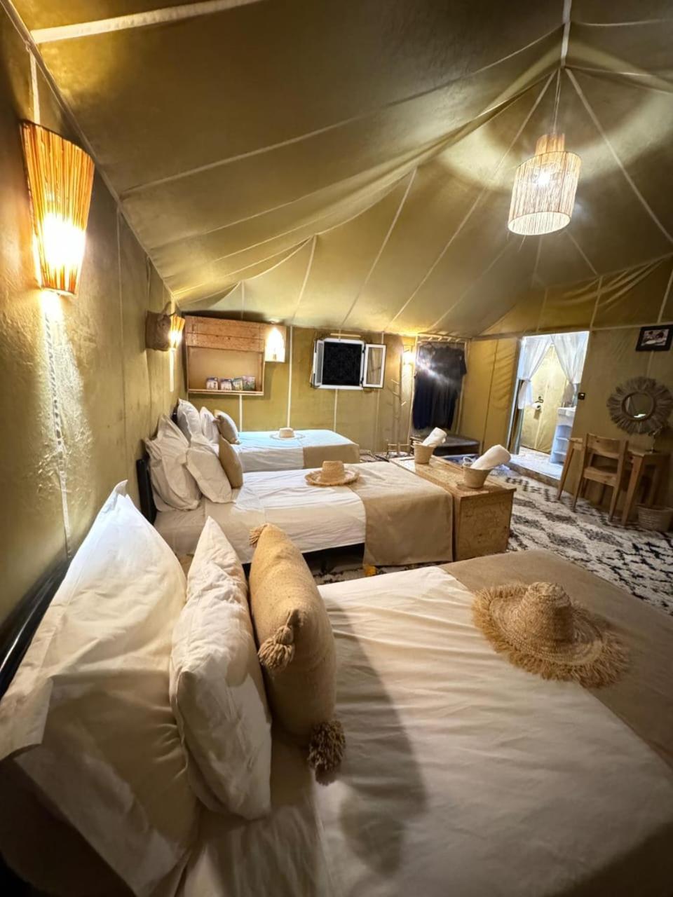 Desert Camp Camel & Sandboarding Merzouga Ngoại thất bức ảnh