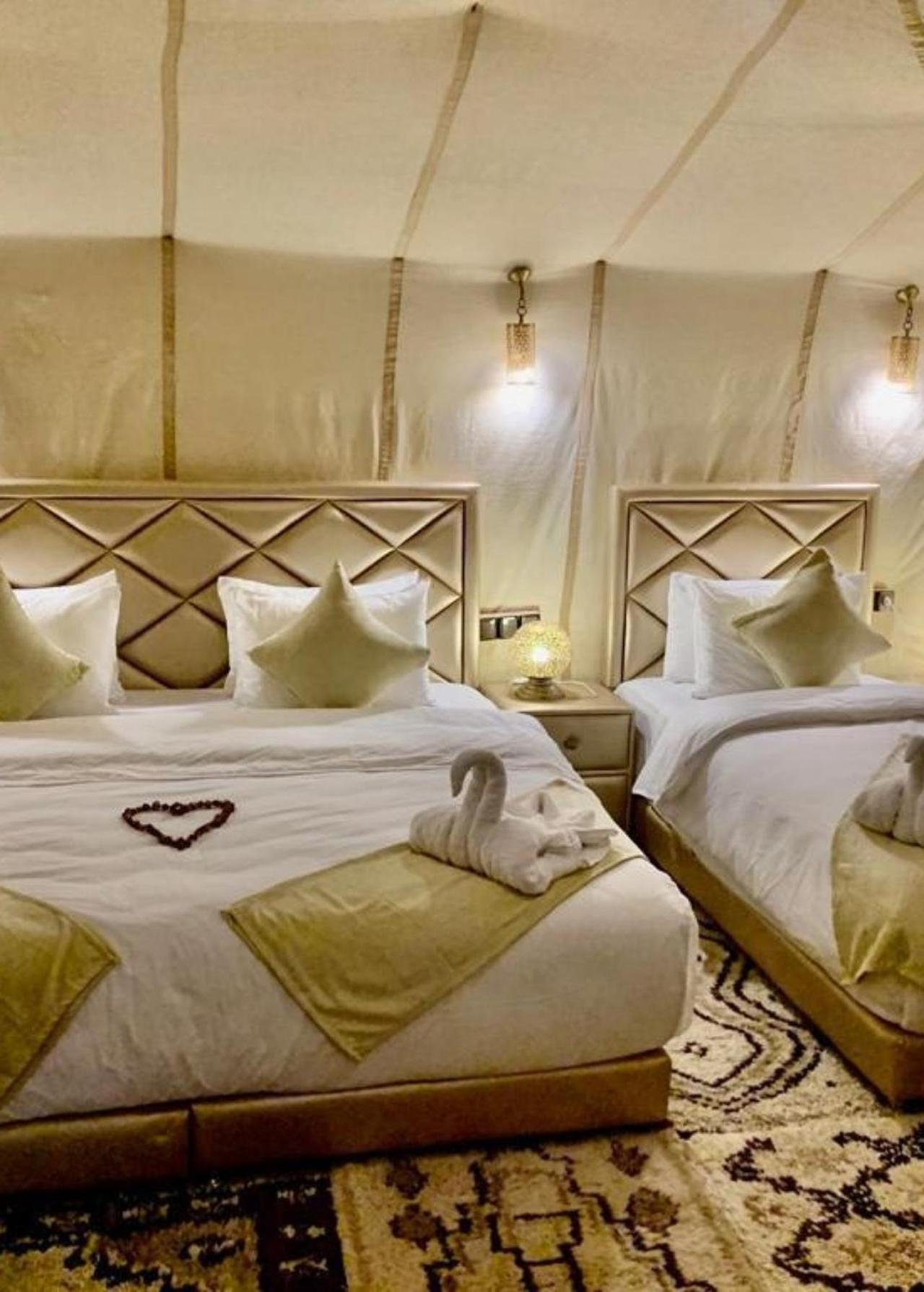Desert Camp Camel & Sandboarding Merzouga Ngoại thất bức ảnh