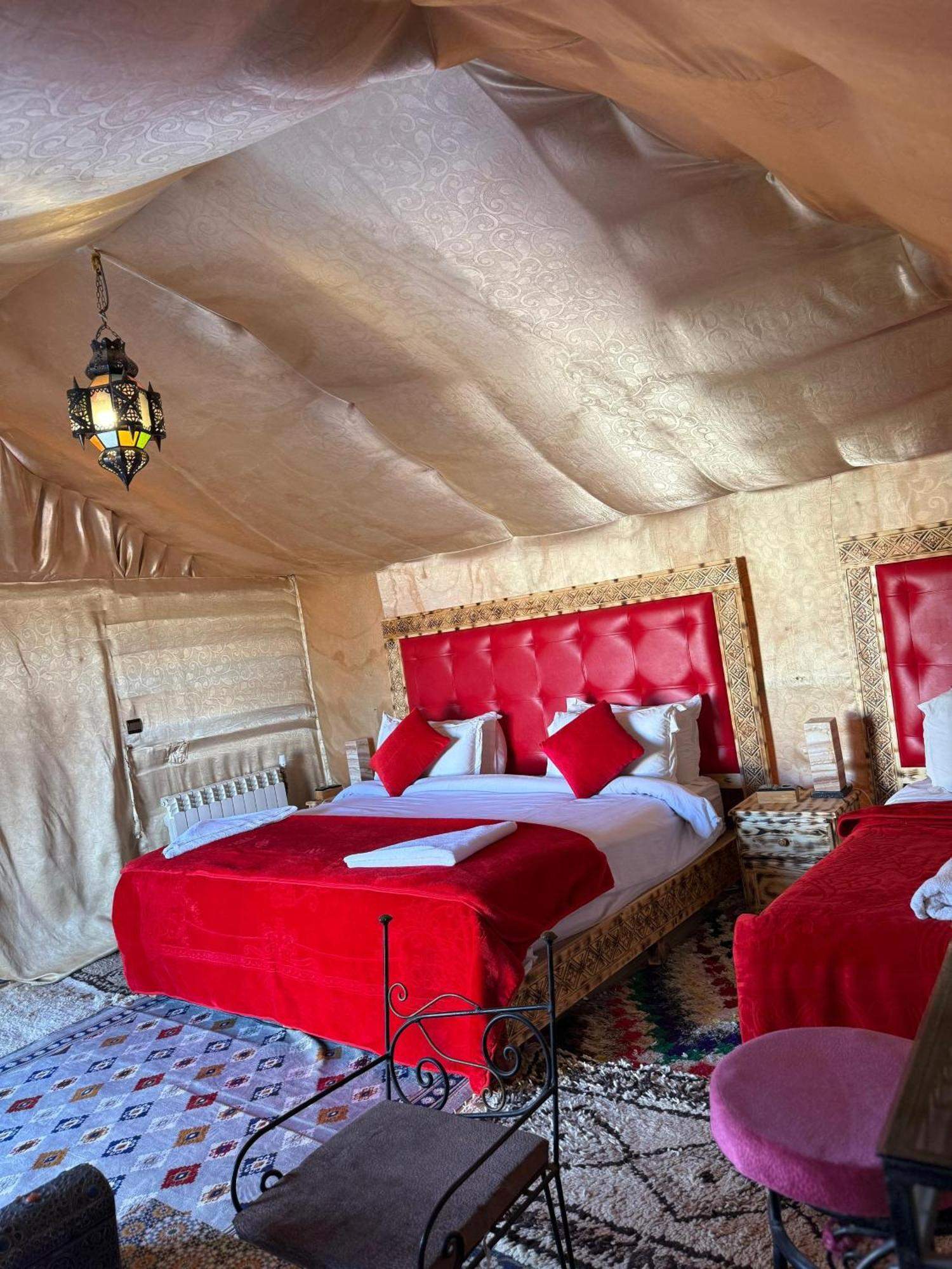 Desert Camp Camel & Sandboarding Merzouga Ngoại thất bức ảnh